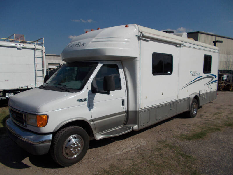 2004 Ford E450 MODEL 5270