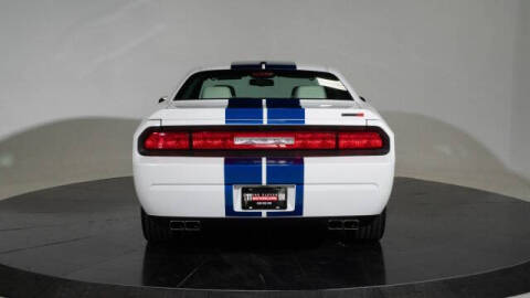 2011 Dodge Challenger SRT8 392