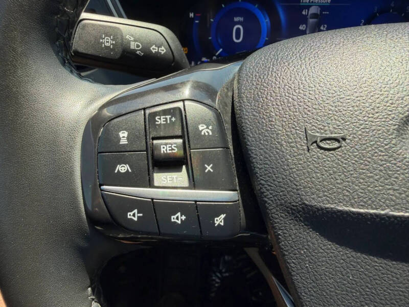 2022 Ford Escape SEL