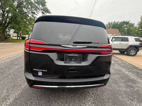 2022 Chrysler Pacifica Touring