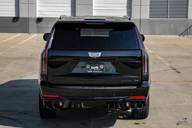 2025 Cadillac Escalade-V