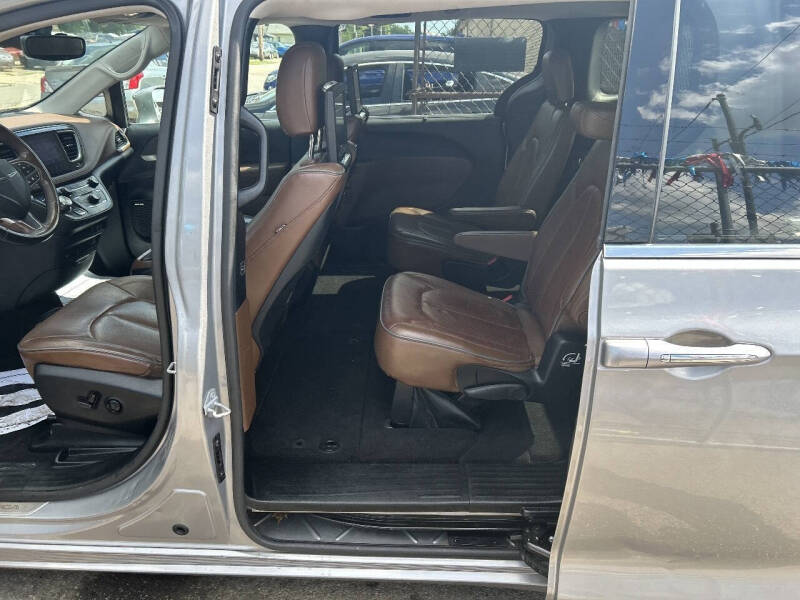 2017 Chrysler Pacifica Limited