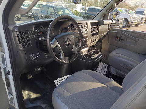 2016 GMC Savana LS 3500