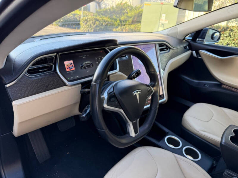 2013 Tesla Model S