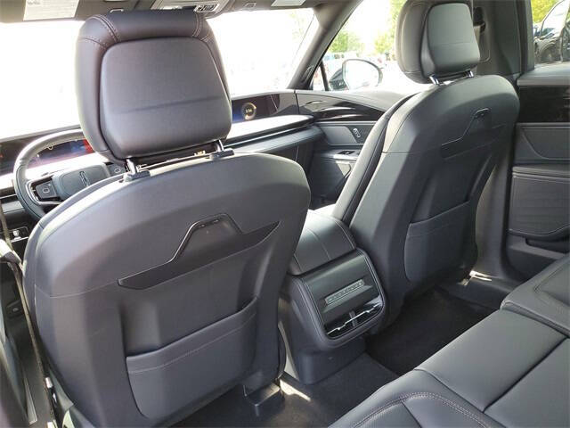 2025 Lincoln Nautilus Hybrid Premiere