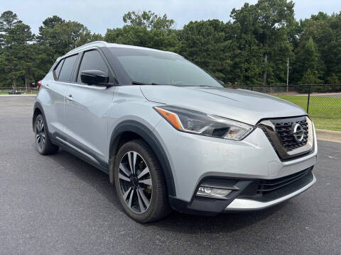 2019 Nissan Kicks SR