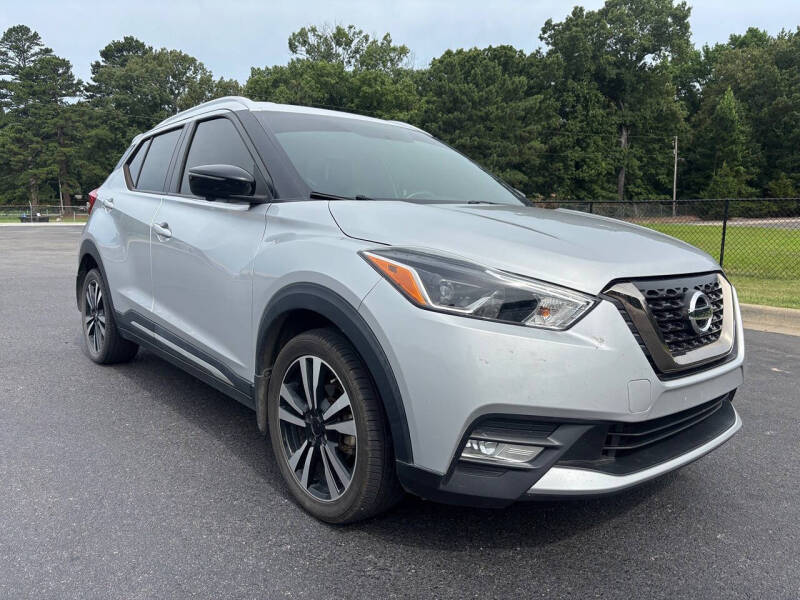 2019 Nissan Kicks SR