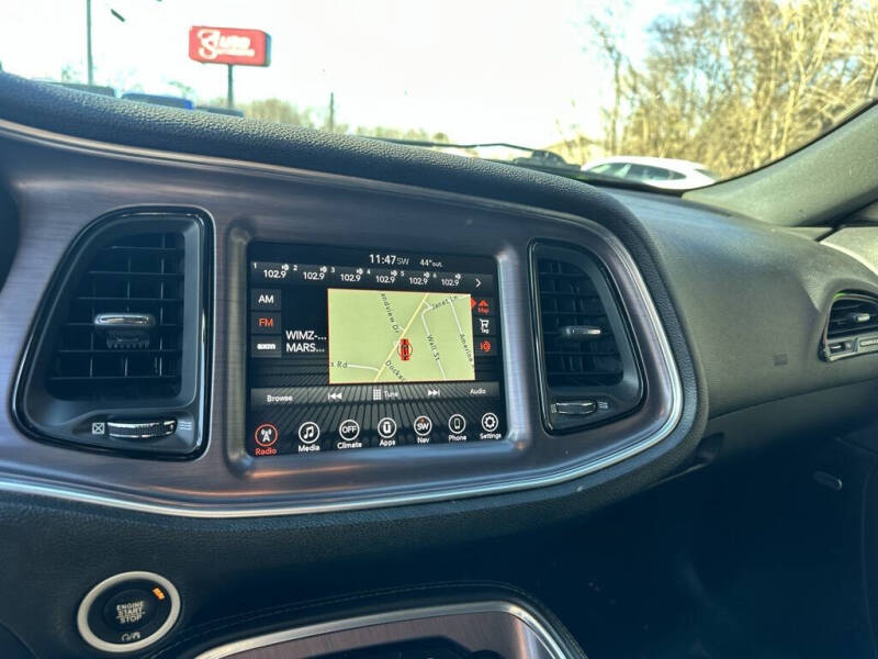 2017 Dodge Challenger SXT