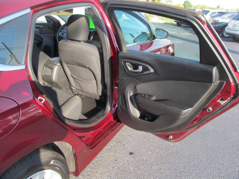 2016 Chrysler 200 Limited