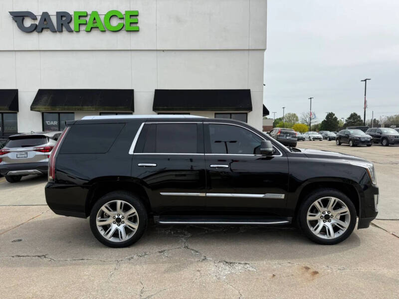2017 Cadillac Escalade Luxury