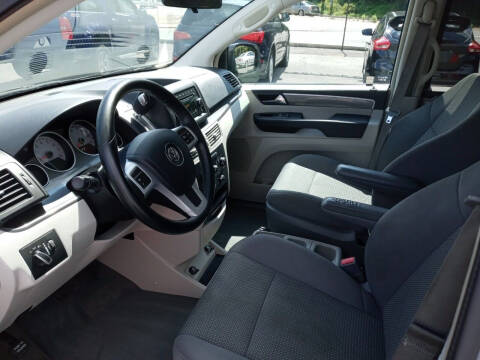 2012 Volkswagen Routan S
