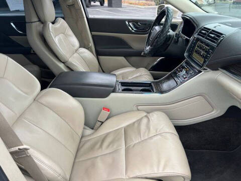 2018 Lincoln Continental Select