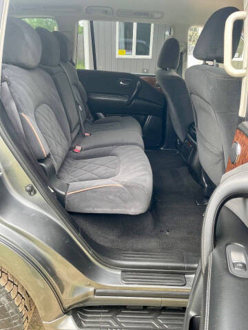 2017 Nissan Armada SV