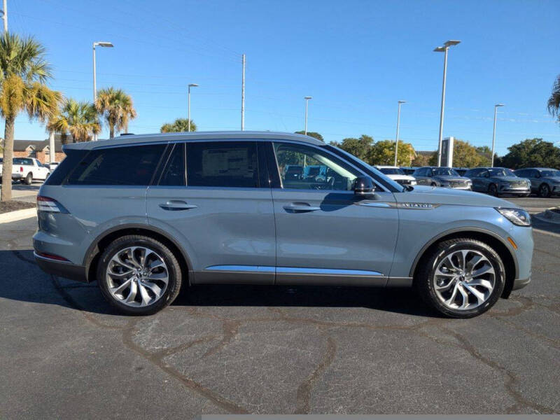 2025 Lincoln Aviator Premiere