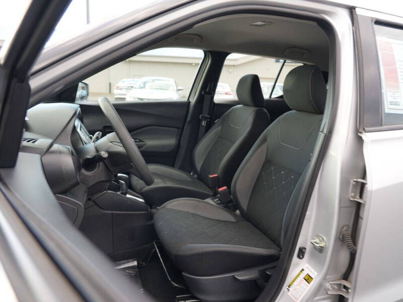 2020 Nissan Kicks S