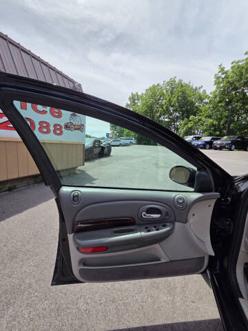 2004 Chrysler 300M