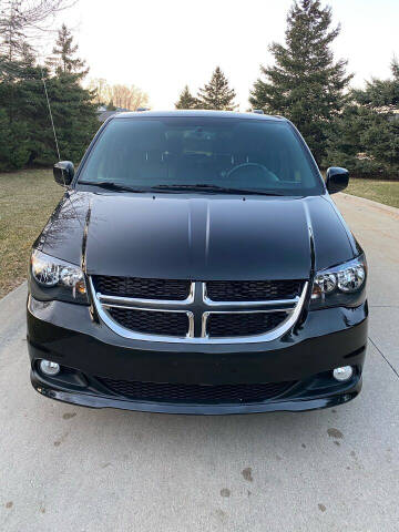 2017 Dodge Grand Caravan for sale at Roman's Auto Sales in Warren MI