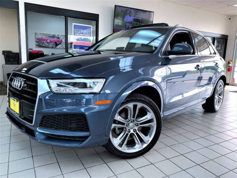 2018 Audi Q3 for sale at SAINT CHARLES MOTORCARS in Saint Charles IL