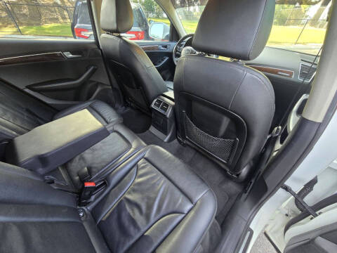 2011 Audi Q5 2.0T quattro Premium Plus