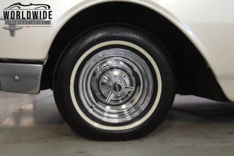 1962 Ford Thunderbird