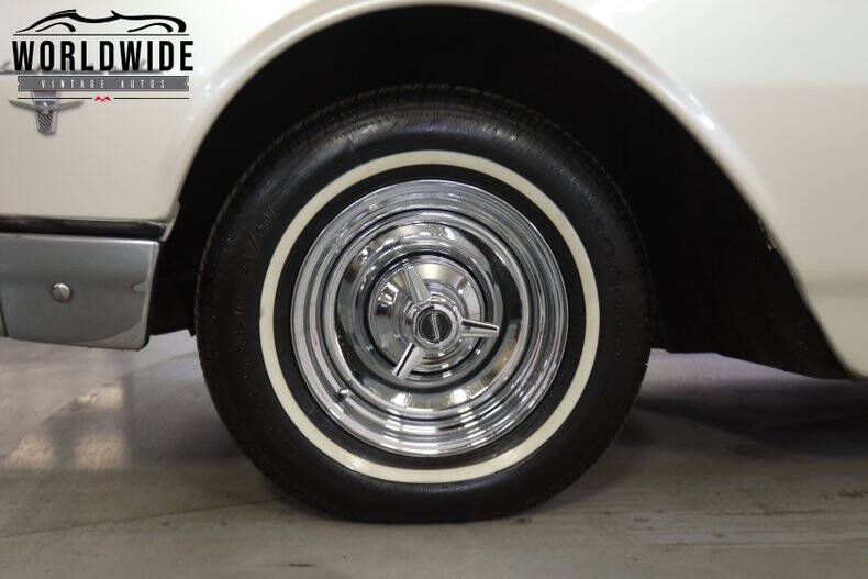 1962 Ford Thunderbird