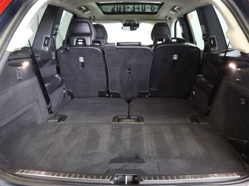 2020 Volvo XC90 T5 Momentum