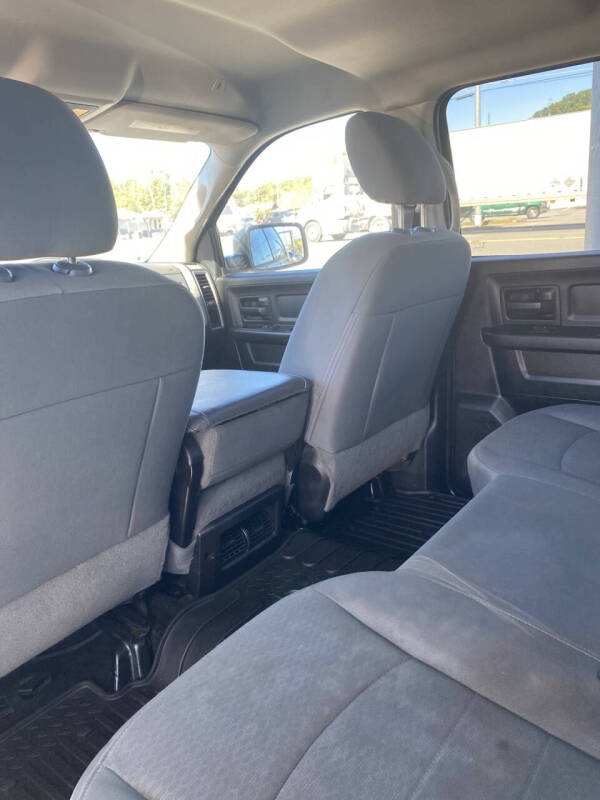 2017 RAM 1500 Express