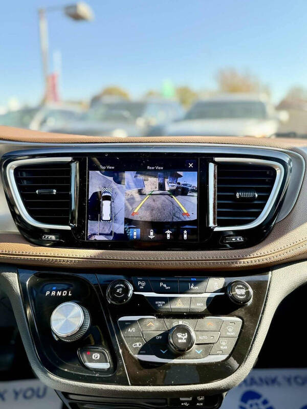 2017 Chrysler Pacifica Limited