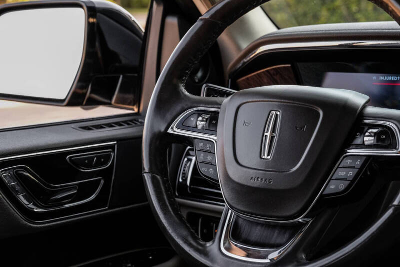 2022 Lincoln Navigator Standard