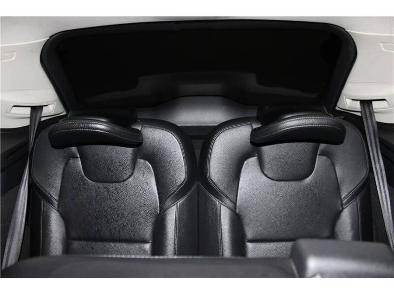 2021 Volvo XC90 T5 Momentum