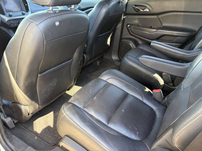 2017 GMC Acadia SLT-1