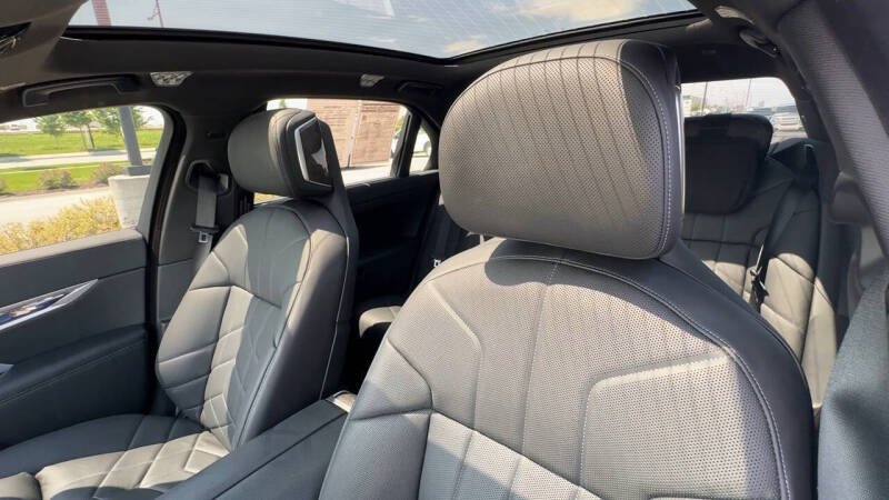 2023 BMW 7 Series 760i xDrive