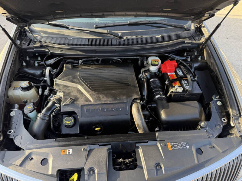 2016 Lincoln MKT EcoBoost