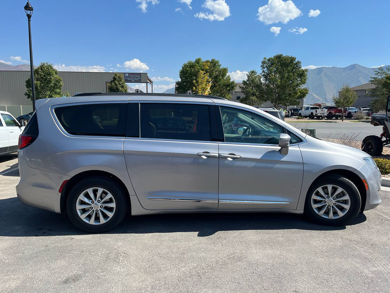 2017 Chrysler Pacifica for sale at Activ Auto in Spanish Fork, UT