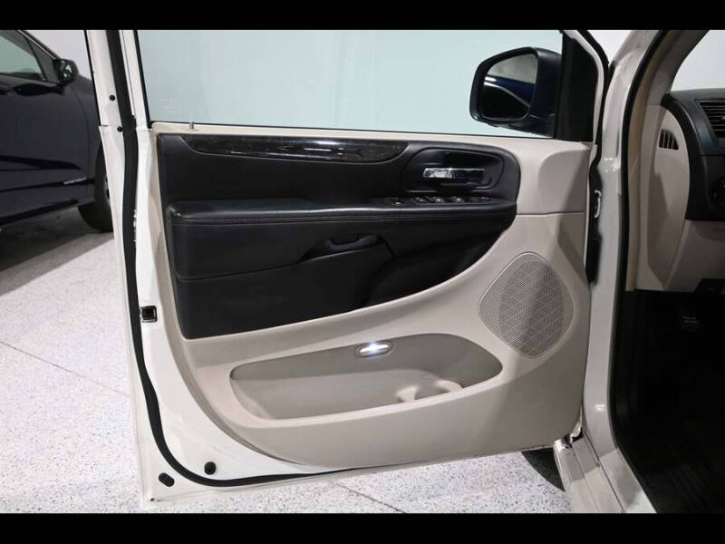 2012 Dodge Grand Caravan Crew