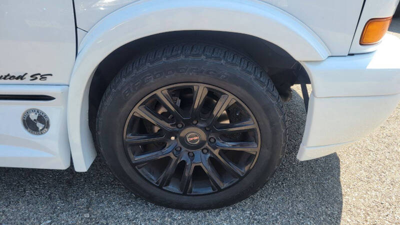 2021 GMC Savana 2500