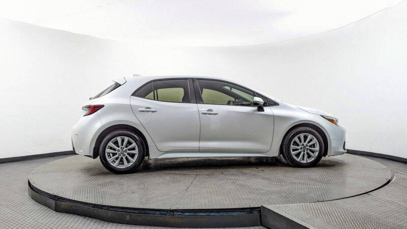 2023 Toyota Corolla Hatchback SE