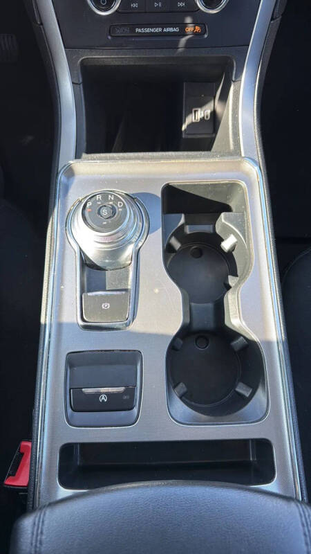 2022 Ford Edge