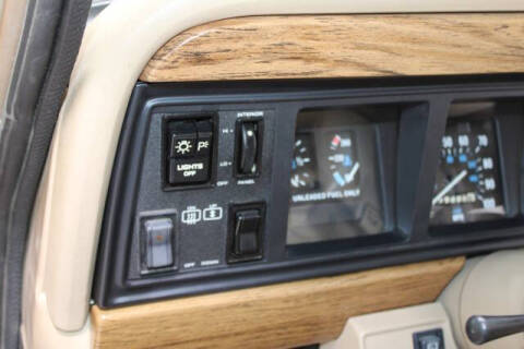 1989 Jeep Grand Wagoneer