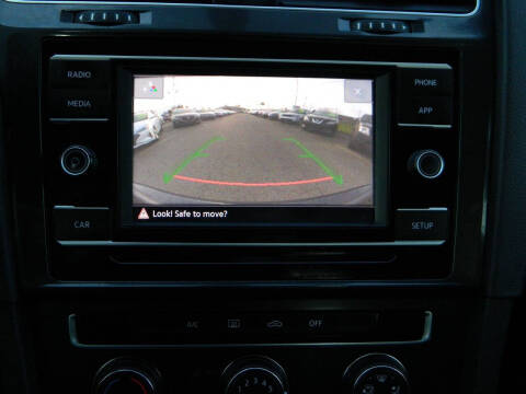 2018 Volkswagen Golf TSI S