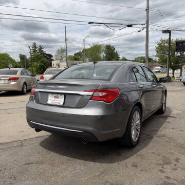 2013 Chrysler 200 Limited