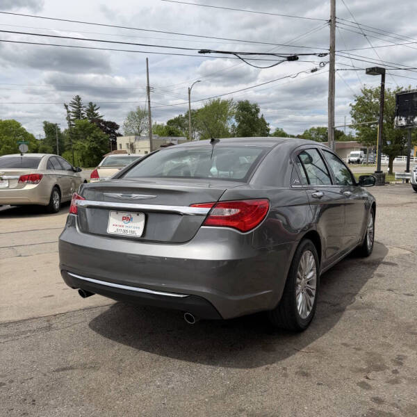 2013 Chrysler 200 Limited