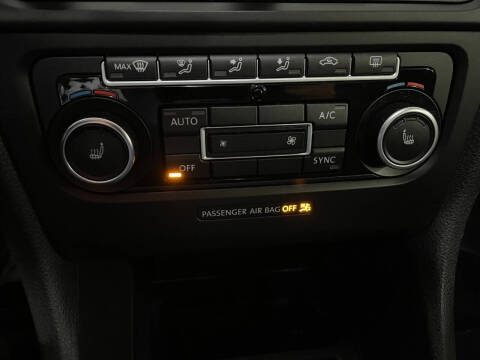 2013 Volkswagen Golf R 4Motion