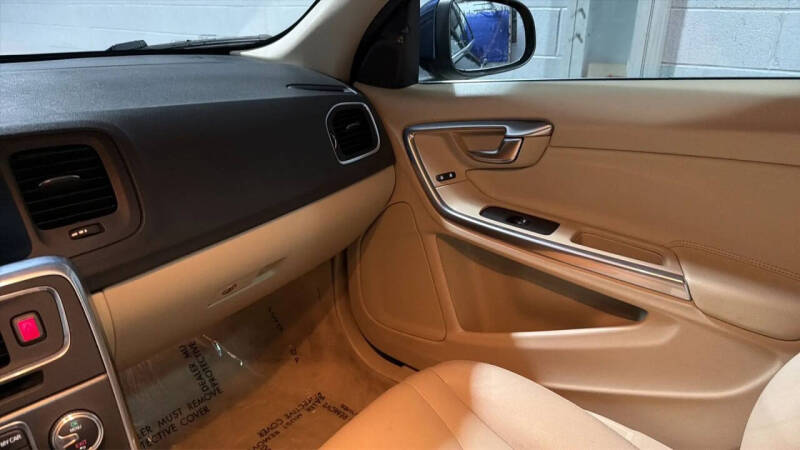 2015 Volvo S60 T5 Premier