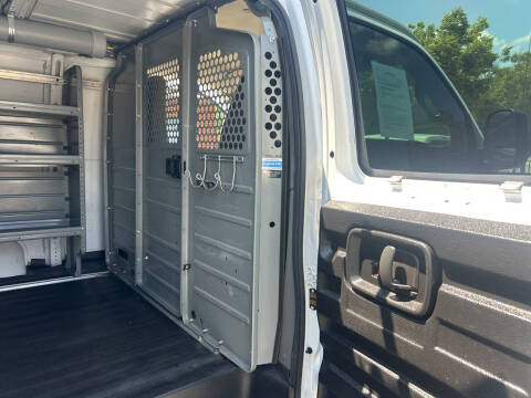 2017 Chevrolet Express 2500