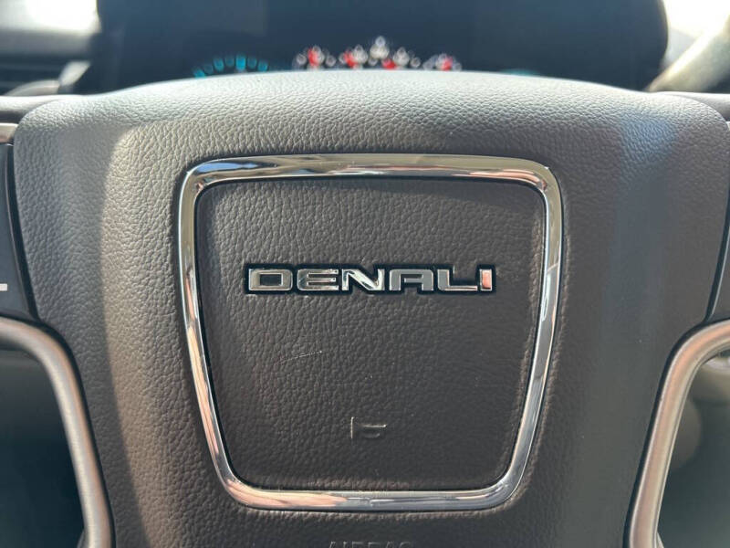 2017 GMC Yukon Denali