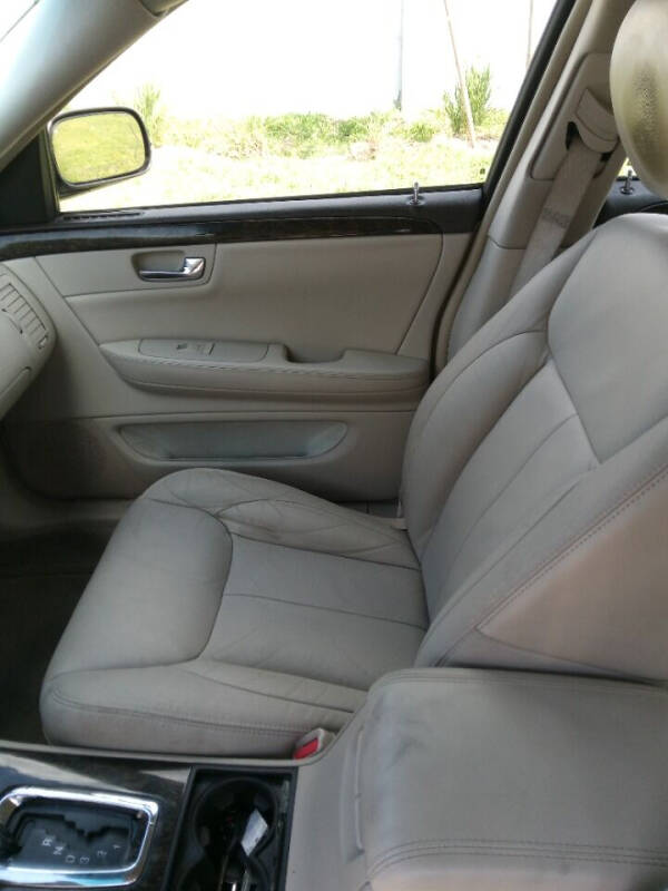 2009 Cadillac DTS Luxury 5-Passenger