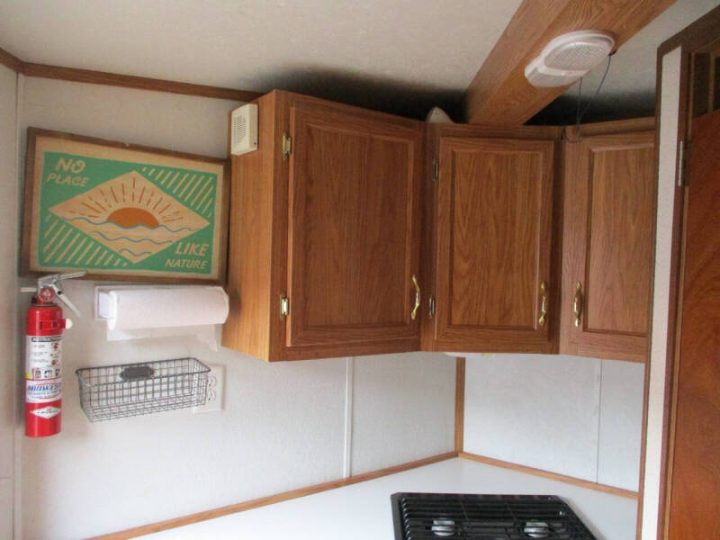 2008 ICE CASTLE 17' FISH HOUSE