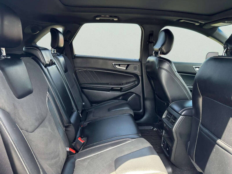 2019 Ford Edge ST