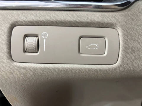 2019 Volvo XC60 T5 Momentum